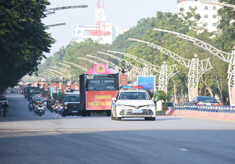 Công an các địa phương đồng loạt ra quân thực hiện cao điểm tấn công, trấn áp tội phạm -0