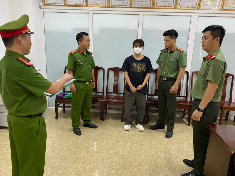 Tội phạm xâm nhập trái phép vào mạng máy tính, mạng viễn thông -0