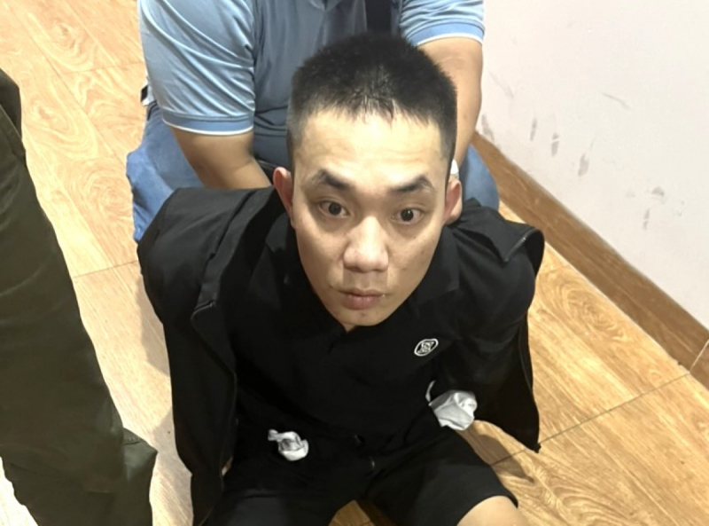 Bắt giữ đối tượng mua bán, tàng trữ ma túy mang theo súng  -0