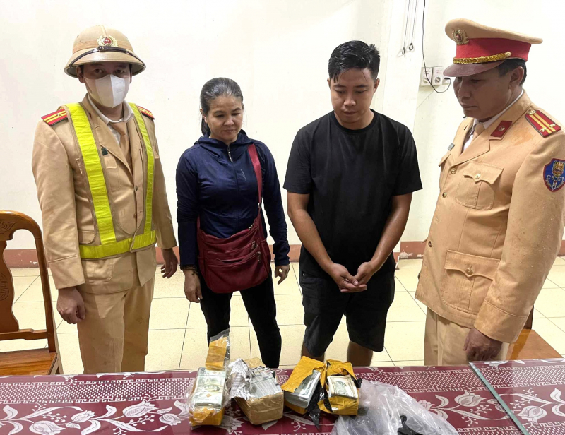 Cảnh sát giao thông Quảng Trị được khen thưởng vì thành tích xuất sắc -0