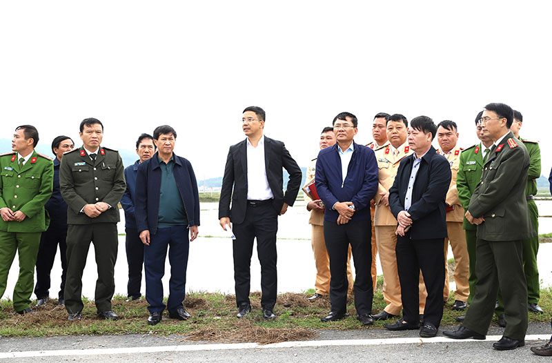 Tập trung điều tra, xử lý vụ TNGT trên đường ven biển huyện Kỳ Anh -0