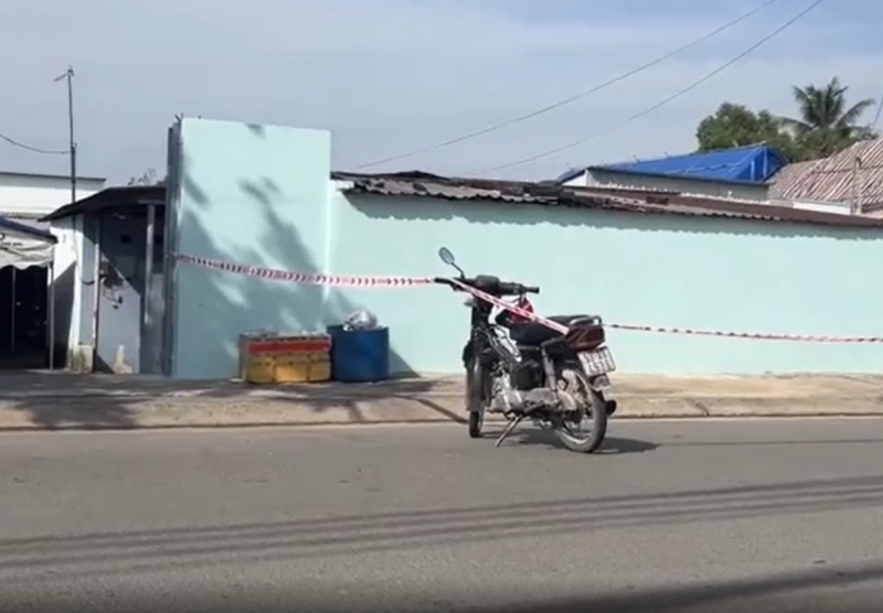 Tạm giữ 2 người liên quan đến cái chết bất thường của chủ phòng trọ -0