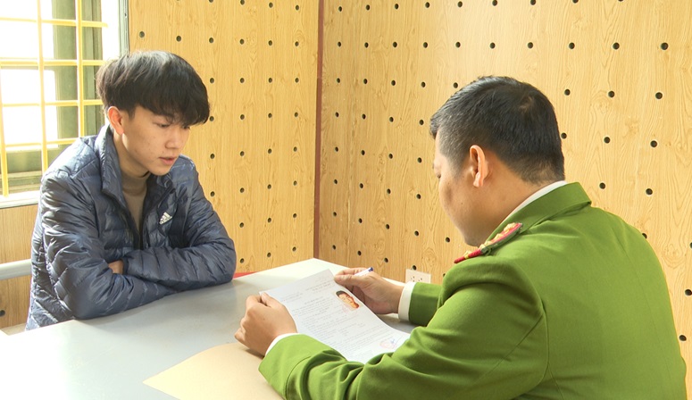 Vận động thành công 2 đối tượng truy nã có nhiều tiền án, tiền sự ra đầu thú -0