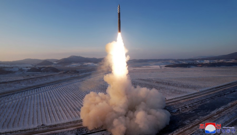 Triều Tiên tuyên bố phóng thành công ICBM Hwasong-18 -0