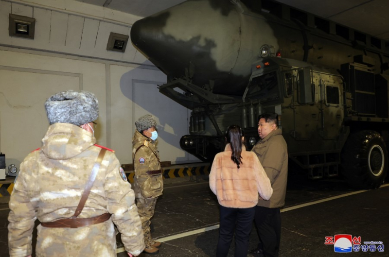 Triều Tiên tuyên bố phóng thành công ICBM Hwasong-18 -0