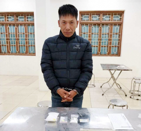 Cô gái rủ bạn đến phòng trọ sử dụng ma túy Ketamine -0