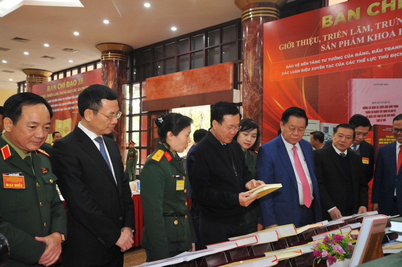 Tạo sức mạnh tổng hợp mang tính thế trận lòng dân trong bảo vệ nền tảng tư tưởng của Đảng -1