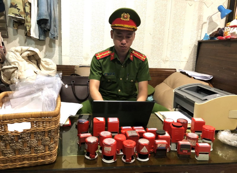 Lập 50 công ty