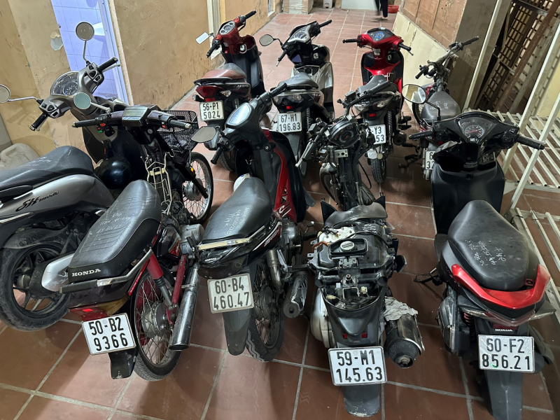 Triệt phá nhóm đối tượng gây ra hàng loạt vụ trộm cắp xe máy  -0