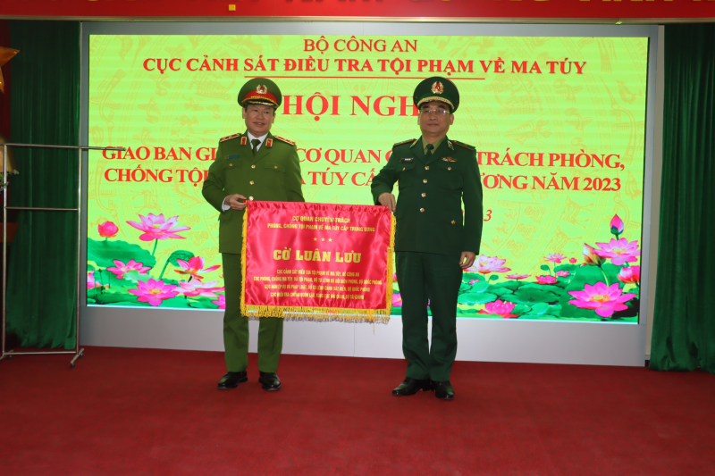 Các cơ quan chuyên trách hiệp đồng đấu tranh không khoan nhượng với tội phạm ma túy -0