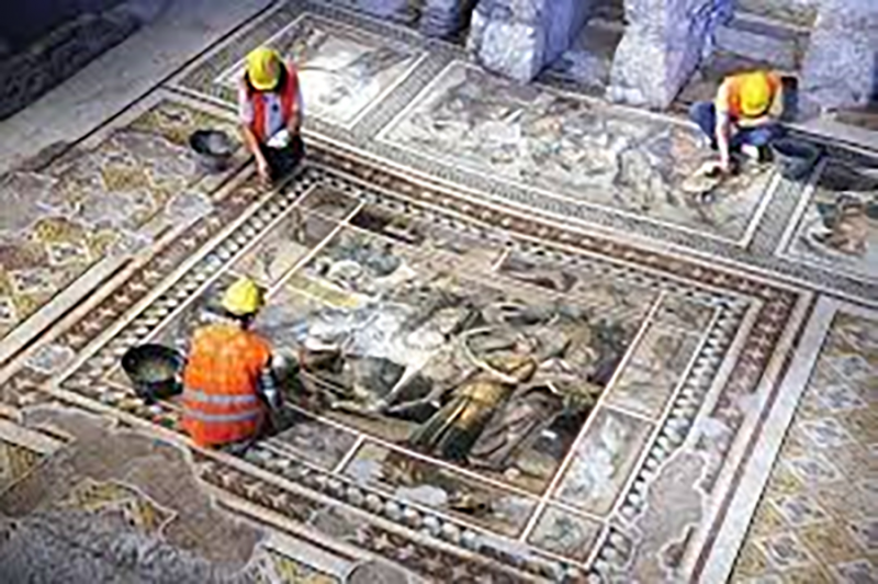 Bức tranh khảm khổng lồ -0