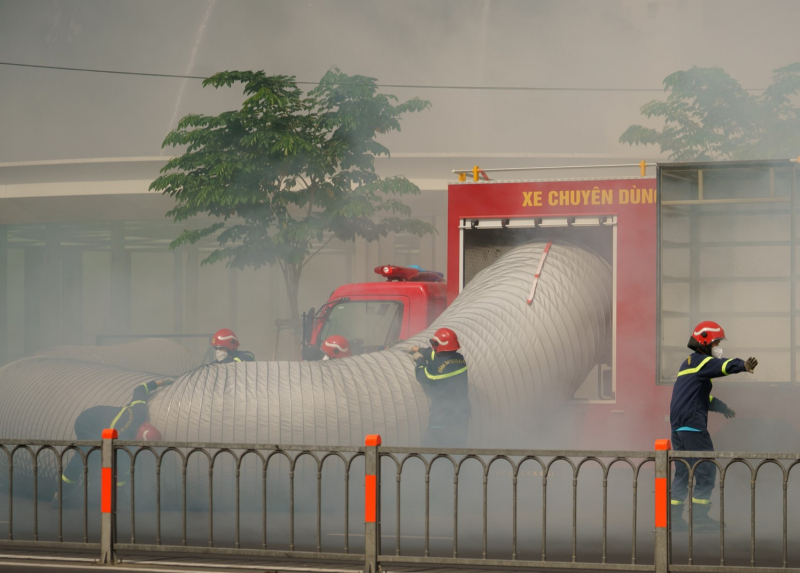 Hơn 5000 người diễn tập PCCC và CNCH khu vực nhà ga metro tuyến số 1 Bến Thành-Suối Tiên -1