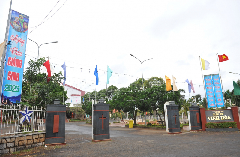 Đồng bào Tây Nguyên hân hoan chào đón Giáng sinh yên bình -0