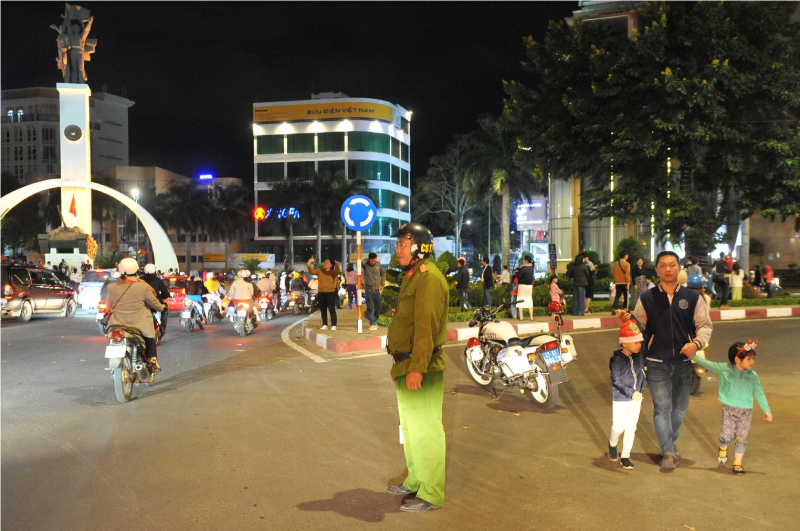 Đồng bào Tây Nguyên hân hoan chào đón Giáng sinh yên bình -1