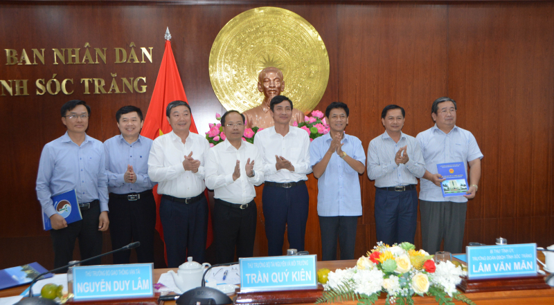 Cho phép sử dụng cát biển san lấp nền dự án giao thông tại ĐBSCL -0