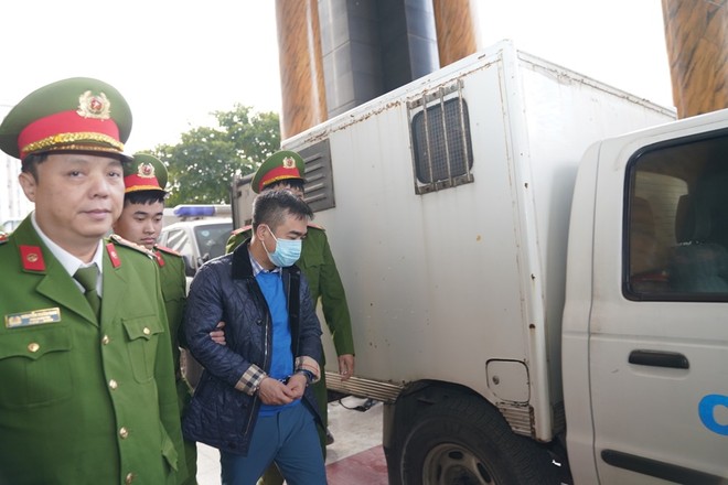 Phú thẩm vụ án 