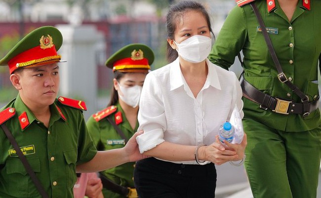 Mong mức án ý nghĩa với các bị cáo lầm lỡ trong vụ án “chuyến bay giải cứu” -0