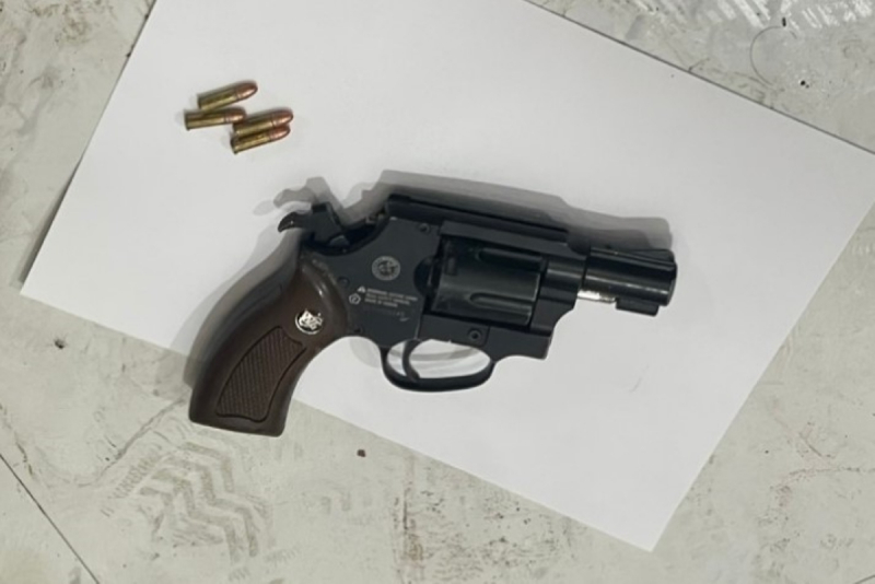 Đập tường bắt giữ đối tượng ma túy dùng súng bắn Công an -1