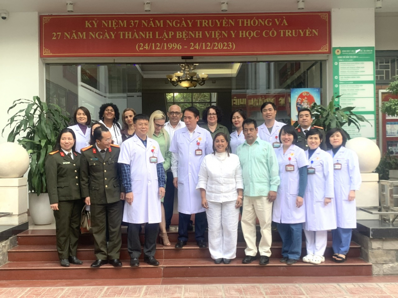Trao đổi kinh nghiệm trong lĩnh vực điều trị bằng y học cổ truyền giữa Bệnh viện Y học cổ truyền Bộ Công an và Bệnh viện CIMEQ, Cuba. -0