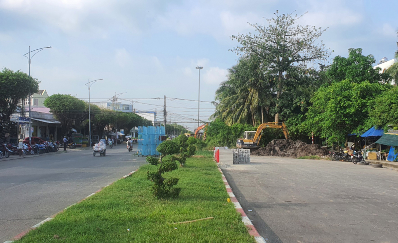 Hộ dân cuối cùng án ngữ con đường ở Bạc Liêu hơn 20 năm đã bàn giao mặt bằng -0