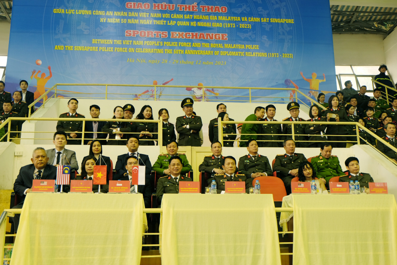 Giao lưu thể thao giữa Bộ Công an Việt Nam với Cảnh sát Hoàng gia Malaysia và Cảnh sát Singapore -0