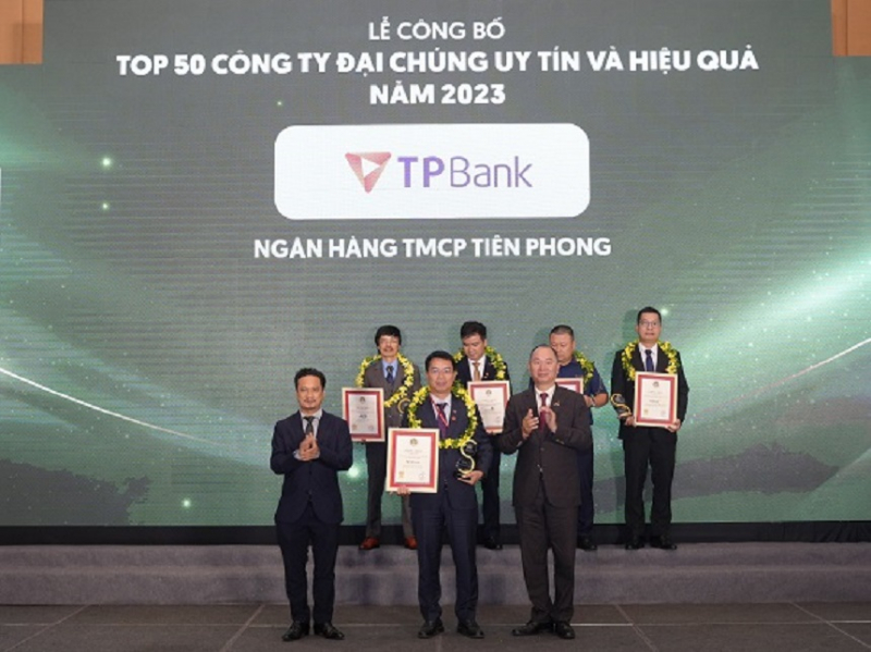 TPBank đứng thứ 4 trong Top các ngân hàng tư nhân uy tín nhất Việt Nam -3