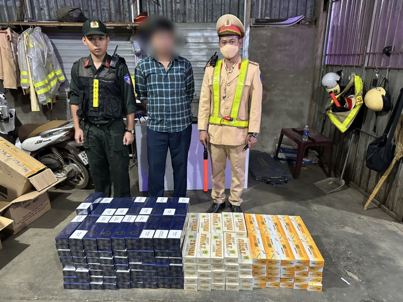 Liên tiếp phát hiện các vụ vận chuyển thuốc lá nhập lậu -0