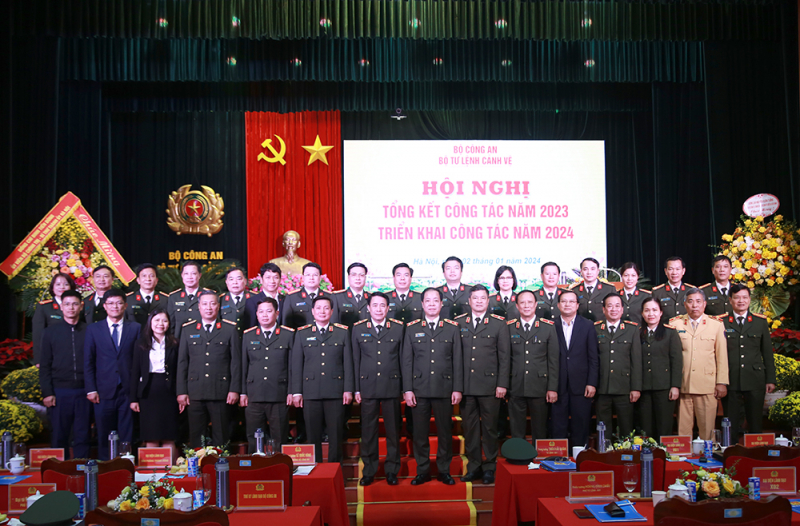 Tích cực đổi mới, không ngừng nâng cao chất lượng các mặt công tác cảnh vệ -0