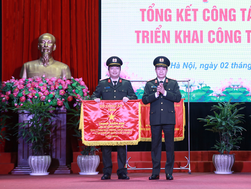 Tích cực đổi mới, không ngừng nâng cao chất lượng các mặt công tác cảnh vệ -0