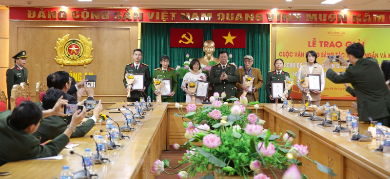 75 tác phẩm đạt giải cuộc vận động sáng tác truyện, ký về Công an cơ sở -0