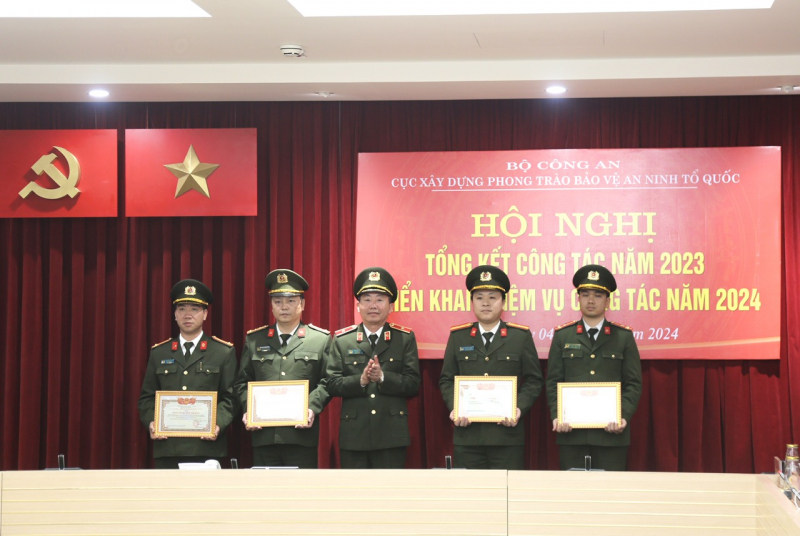 Tham mưu chiến lược kịp thời về công tác xây dựng phong trào toàn dân bảo vệ ANTQ -0