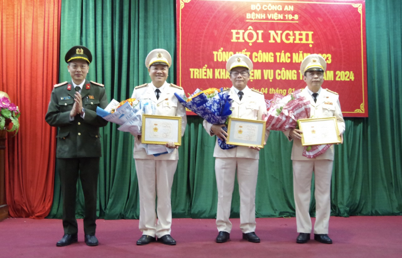 Bệnh viện 19-8 Bộ Công an nâng tầm uy tín với nhiều kỹ thuật khó trong khám, chữa bệnh -0