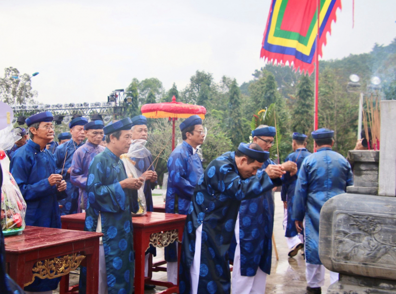 Thừa Thiên Huế kỷ niệm 235 năm Nguyễn Huệ lên ngôi Hoàng đế -0