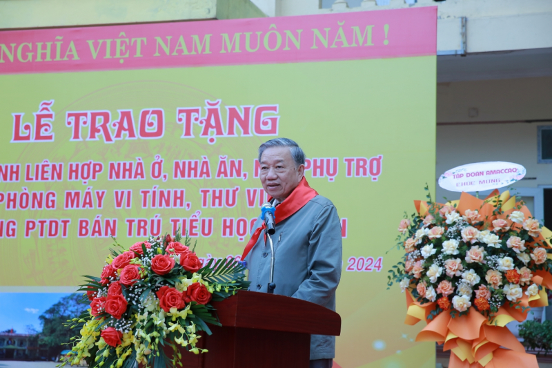 Bộ Công an trao tặng Công trình liên hợp nhà ở cho Trường PTDT Bán trú Tiểu học Pa Tần, Lai Châu -0