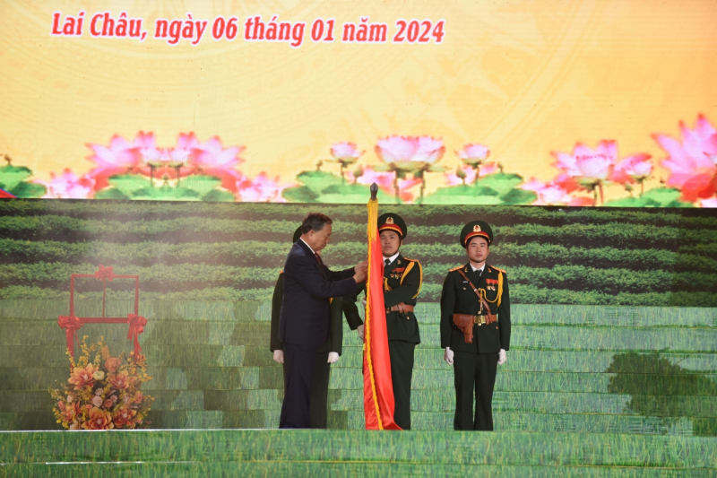 Xây dựng mảnh đất Lai Châu ngày càng  giàu đẹp, bình yên, phát triển nhanh và bền vững -0