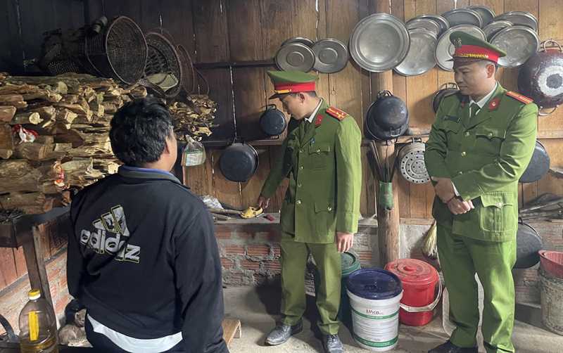 Phòng cháy, chữa cháy “4 tại chỗ” ở vùng biên giới Tây Giang -0