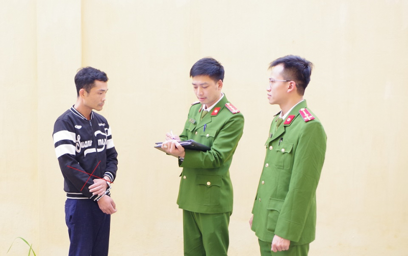 Bắt đối tượng giả danh Công an lừa đảo chiếm đoạt tài sản -0