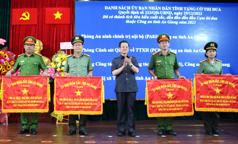 Giám đốc Công an tỉnh An Giang: Không để xảy ra tình trạng “trên nóng, dưới lạnh” -0