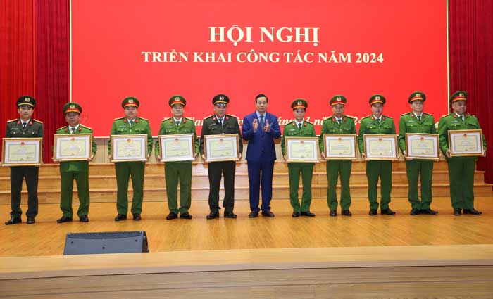 Công an các đơn vị, địa phương triển khai công tác năm 2024 -0