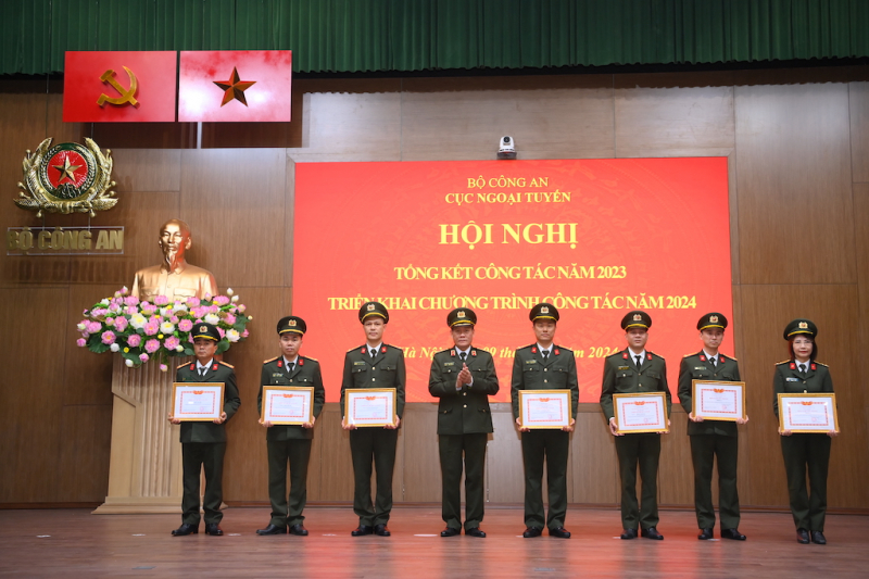 Cục Ngoại tuyến -0