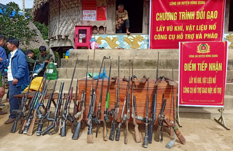 Hiệu quả chương trình đổi vũ khí lấy gạo tại miền núi Quảng Nam -0