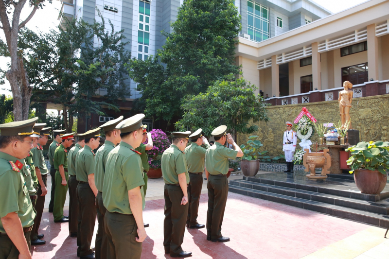 Công an Bà Rịa-Vũng Tàu đóng góp quan trọng và hiệu quả vào thành tích phát triển của địa phương -1