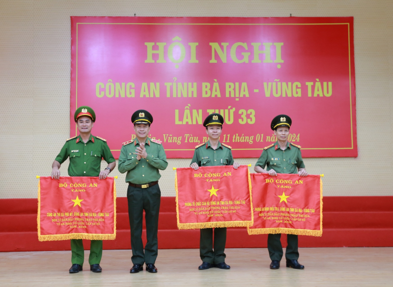 Công an Bà Rịa-Vũng Tàu đóng góp quan trọng và hiệu quả vào thành tích phát triển của địa phương -0