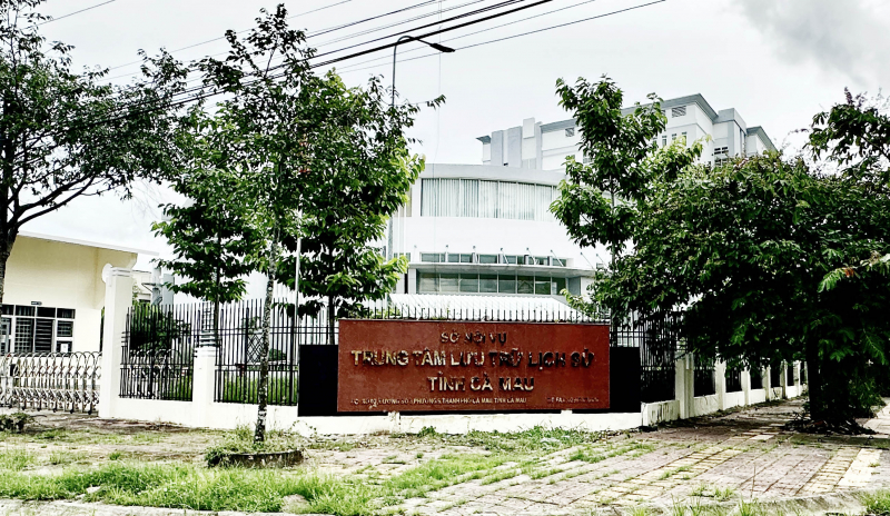 Chuyển hồ sơ sang cơ quan điều tra vụ lập quỹ tại Trung tâm lưu trữ lịch sử tỉnh Cà Mau -0