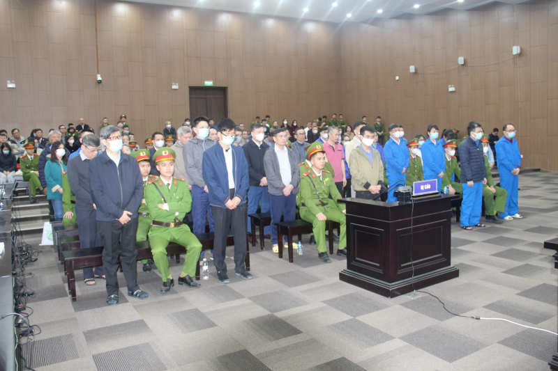 Kết thúc phiên tòa xét xử đại án Việt Á: Cựu Bộ trưởng Nguyễn Thanh Long bị tuyên phạt 19 năm tù -0