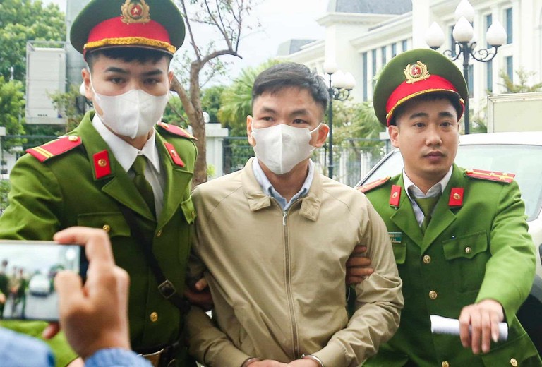 Kết thúc phiên tòa xét xử đại án Việt Á: Cựu Bộ trưởng Nguyễn Thanh Long bị tuyên phạt 19 năm tù -0