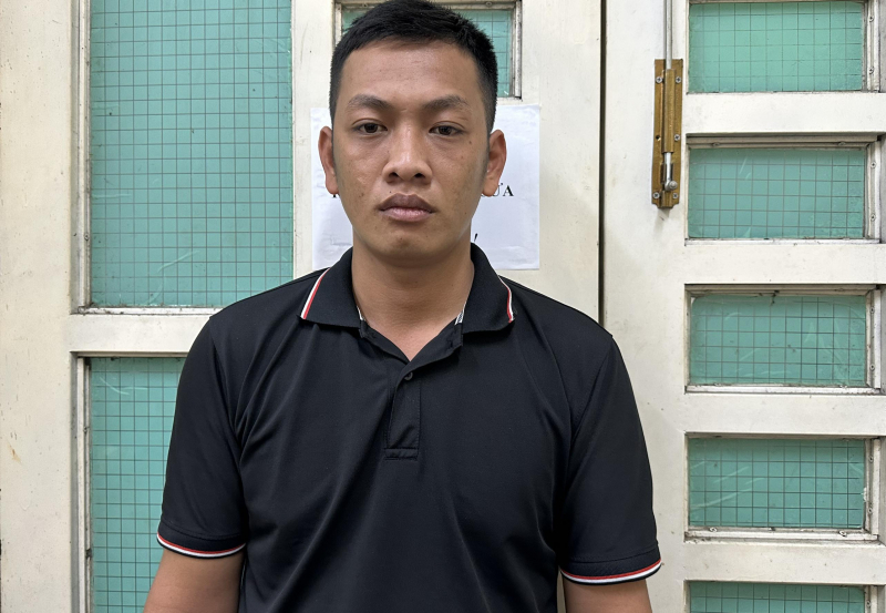 Bắt đối tượng thứ 6 trong vụ lừa bán “đá hủy diệt kim loại” với giá 2,1 tỷ đồng -0