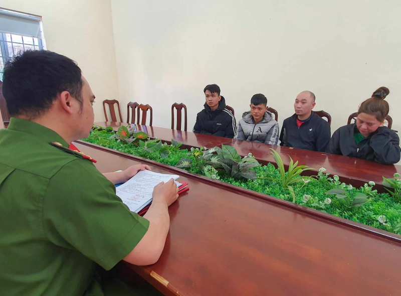 Cặp vợi chồng lập tài khoản kín trên Telegram để điều hành mua bán ma túy -0