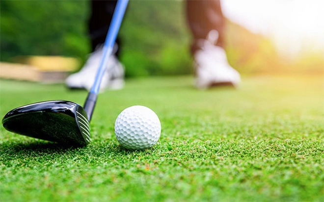 Cho thôi chức vụ với cán bộ đánh golf trong giờ hành chính ở Bắc Ninh -0