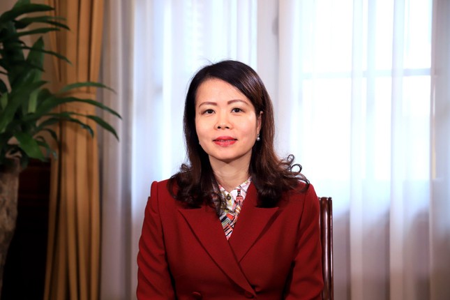 Những điều đặc biệt khi Thủ tướng dự hội nghị WEF Davos, thăm Hungary và Romania  -0